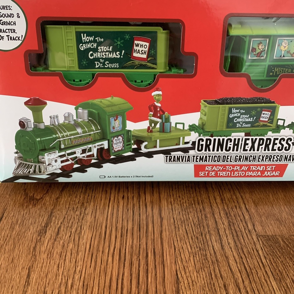 Dr. Seuss The Grinch Christmas Holiday Express Play 12-Piece Train Set - Picture 7 of 9